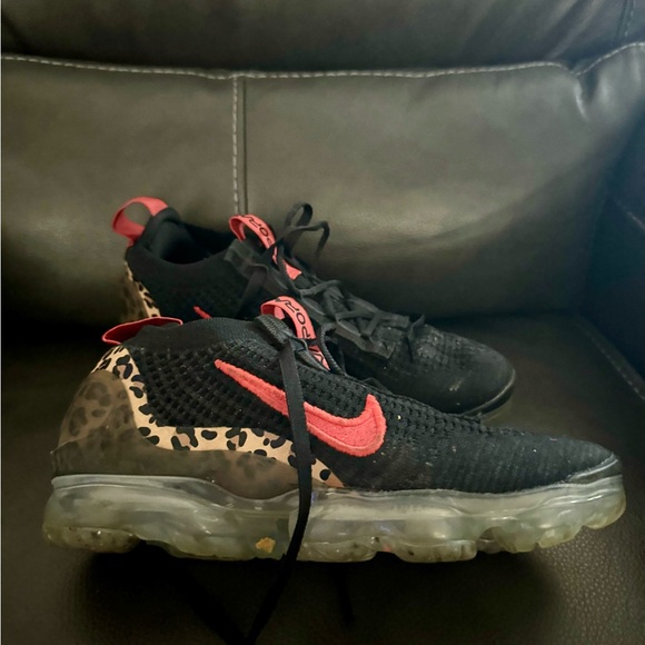 Wmns Air Vapormax 2021 Flyknit
'Leopard' - Picture 3 of 4